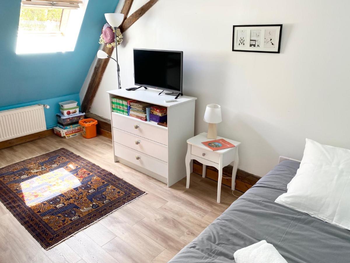 La Maison Des Remparts - Gite 3 Etoiles Pour 8 Pers A Loches Exterior foto